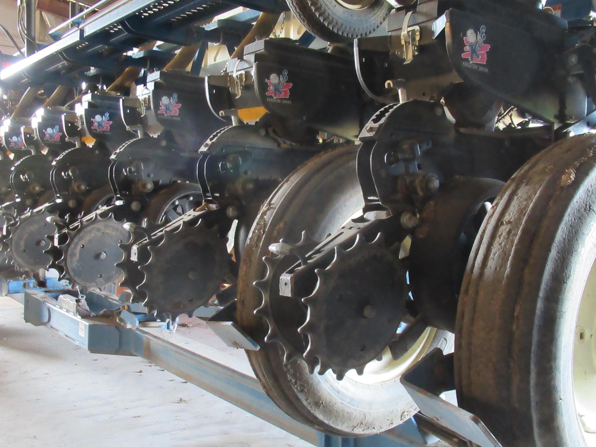 2006 Kinze 3650