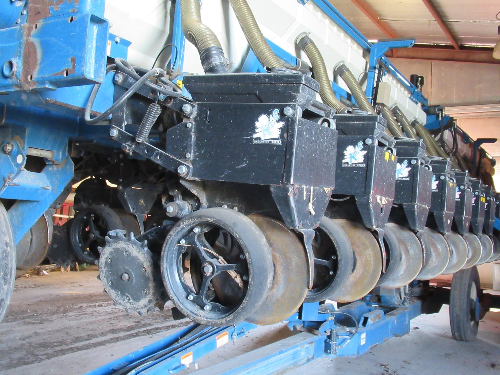2006 Kinze 3650