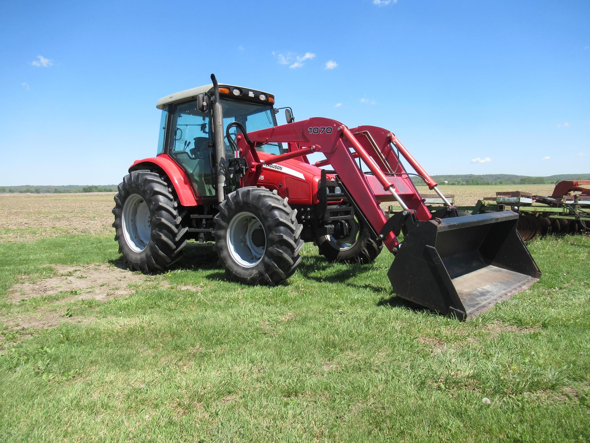 2005 Massey Ferguson 5455