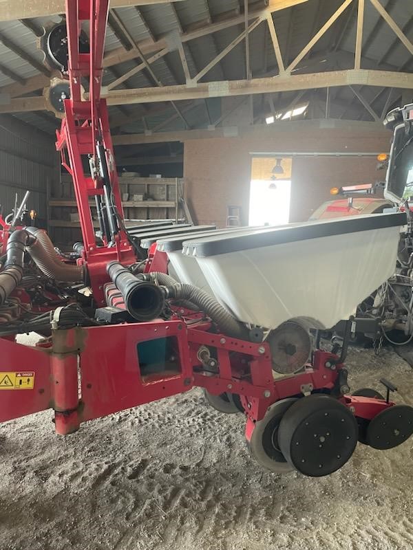 2018 White 9222
