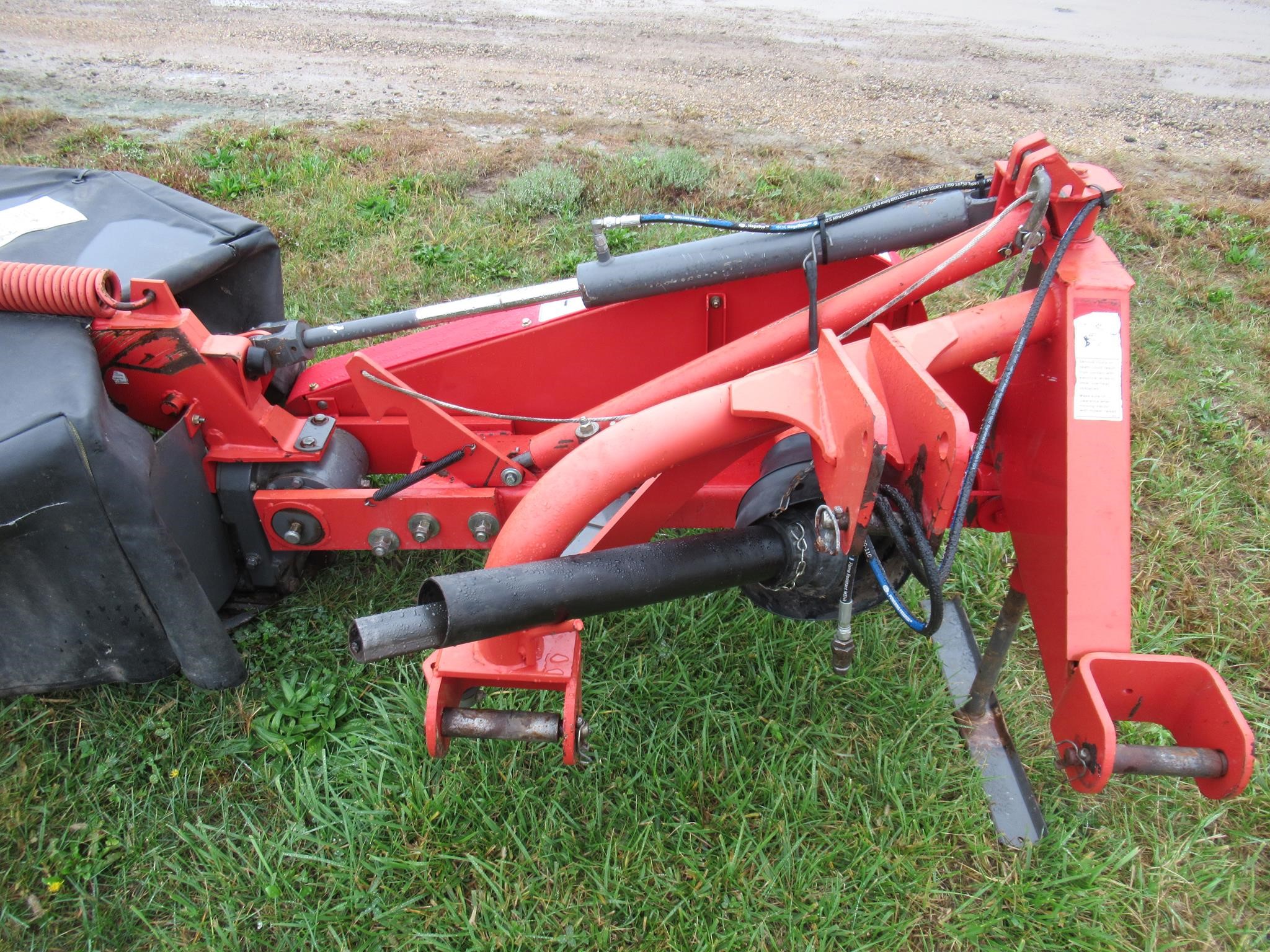 2008 Massey Ferguson 1329