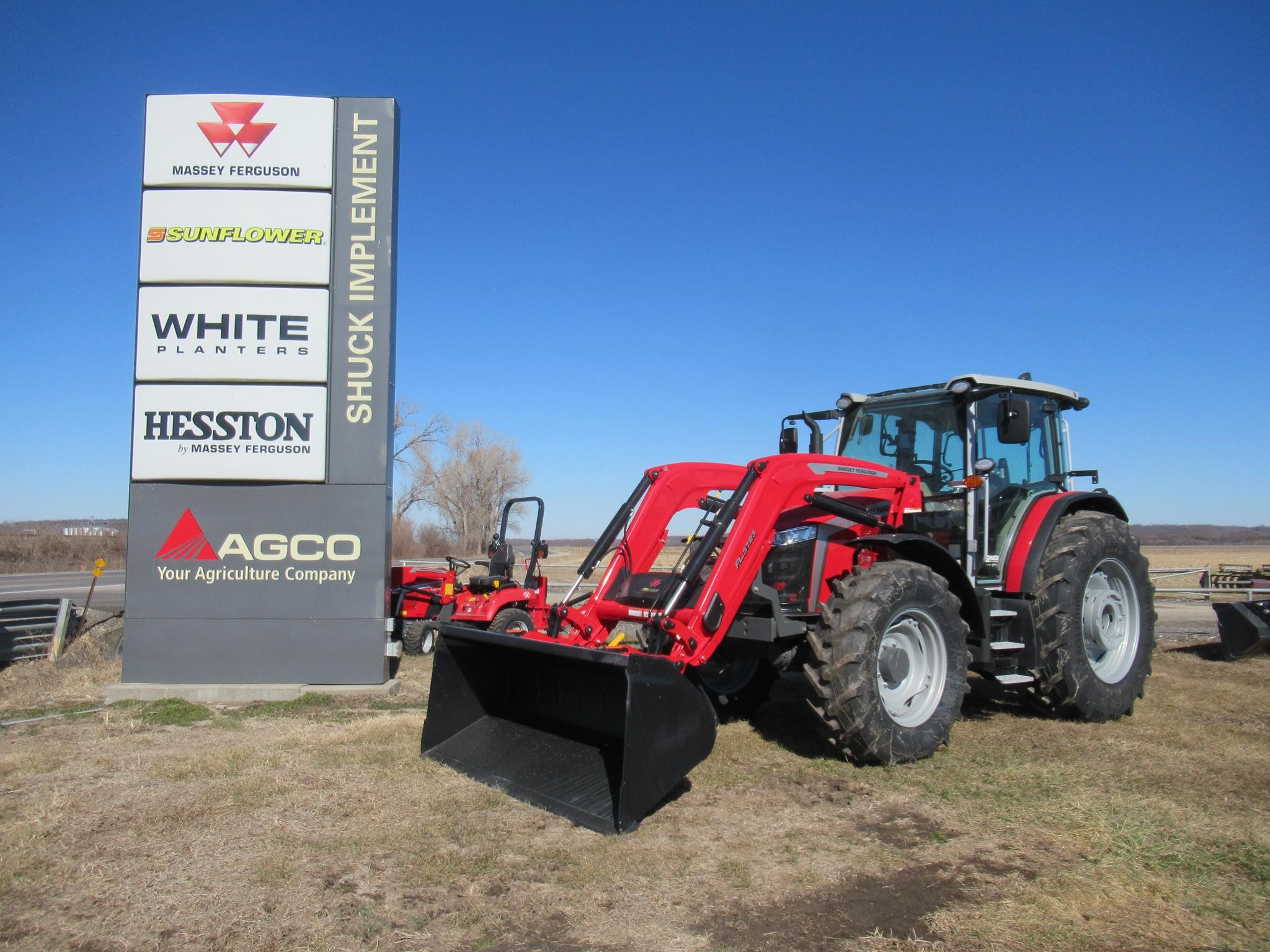 2026 Massey Ferguson 5M.145