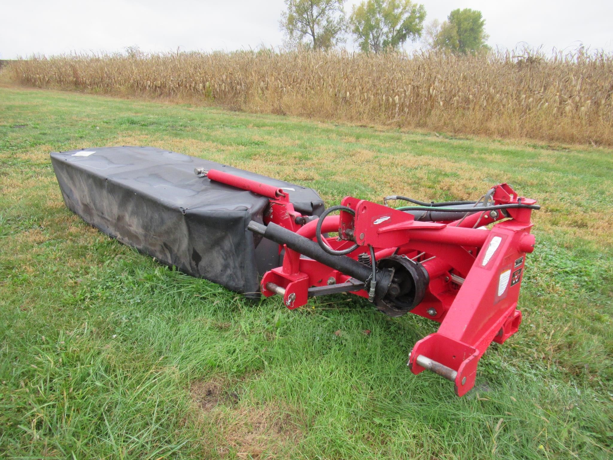 2010 Massey Ferguson 1329