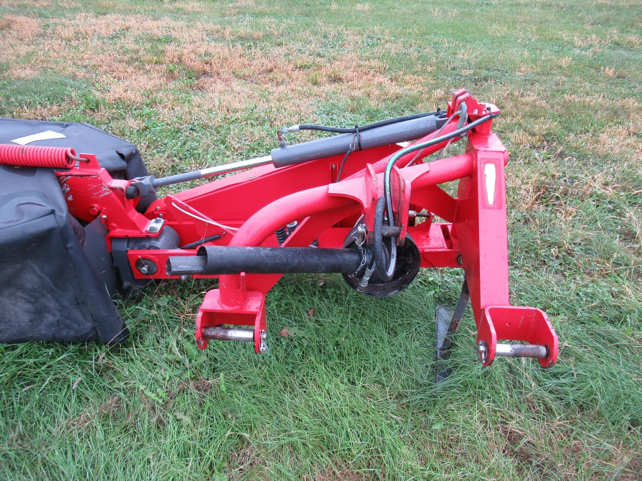 2010 Massey Ferguson 1329